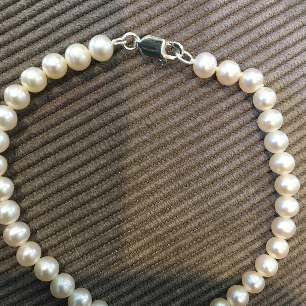 Freshwater Pearl Bracelet +Earrings (SW) - Picture 9 of 9